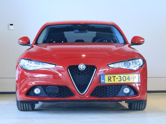 Alfa Romeo GIULIA 2.0T