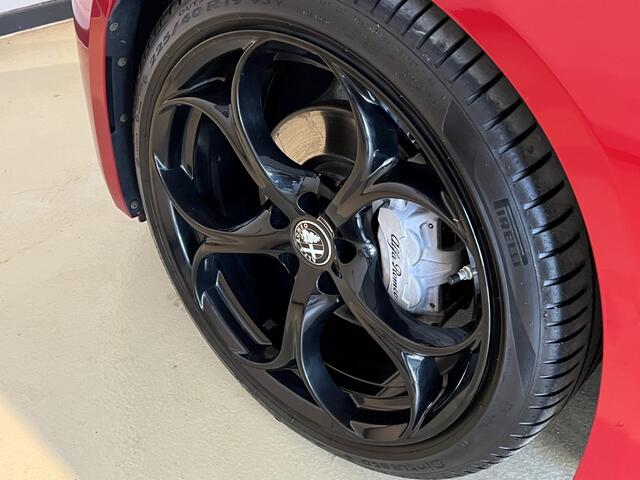 Alfa Romeo GIULIA 2.0T