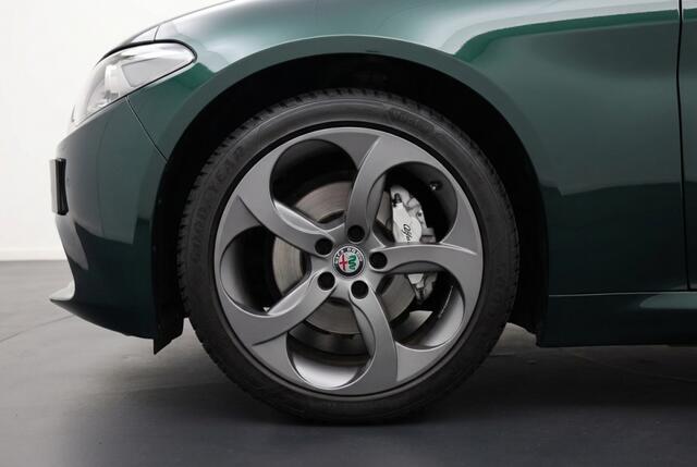 Alfa Romeo GIULIA 2.0 Super Zelena Racing Green l Leder l Camera l