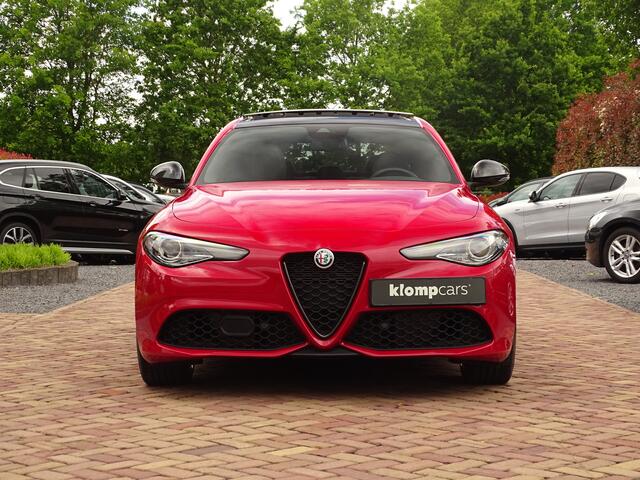 Alfa Romeo GIULIA 2.0 T Veloce AWD | Schuifdak | Ad.Susp. | Harman Kardon | Full options!