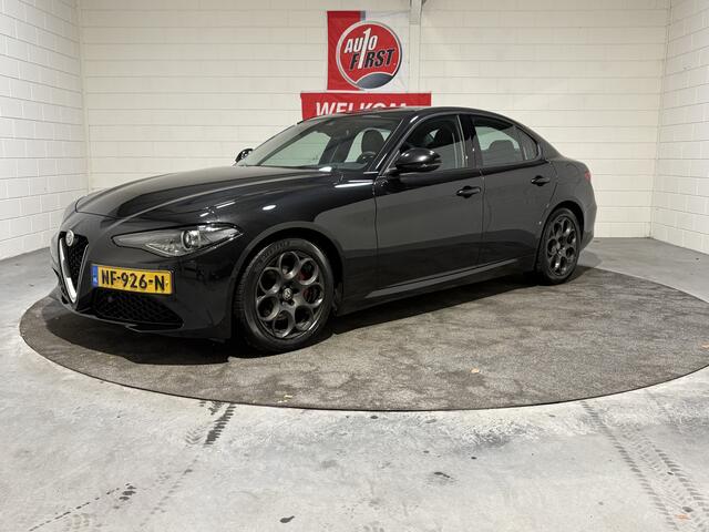 Alfa Romeo GIULIA 2.0T Super, Nieuwstaat, Volledig dealer onderhouden, Leder met memory, Cruise, Clima, Navi, Blue tooth, Achteruitrijcamera, Parkeersensoren, Michelin all season