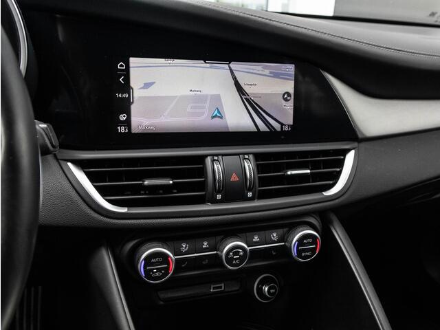Alfa Romeo GIULIA 2.0 T Veloce