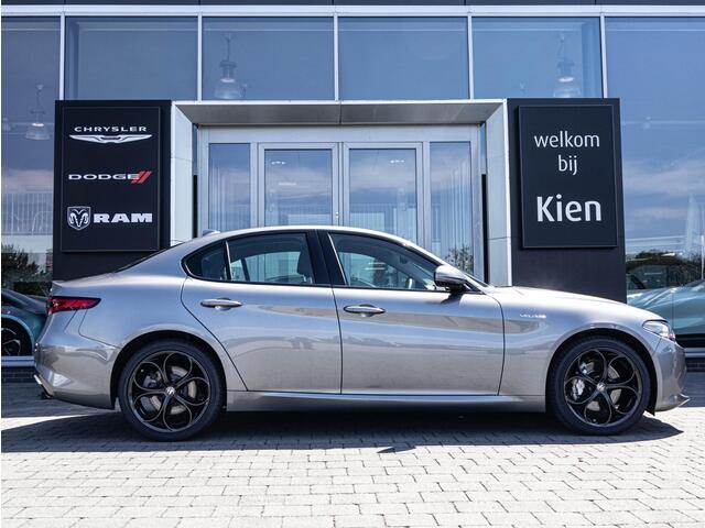 Alfa Romeo GIULIA 2.0 T AWD Veloce 280 pk | Originele All Wheel Drive | 19 inch | Veloce Stoelen | Navigatie