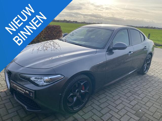 Alfa Romeo GIULIA 2.0 T Veloce AWD Pack performance - Panorama dak - Harman Kardon