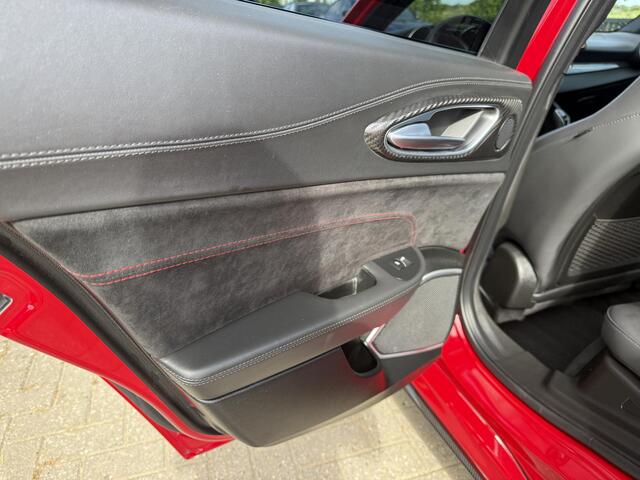 Alfa Romeo GIULIA 2.0 T Veloce Ti AWD Alfa Rosso - Face lift - Nieuwstaat!
