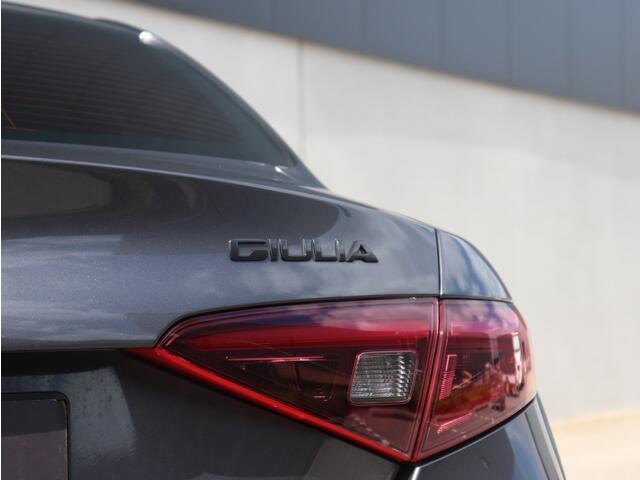 Alfa Romeo GIULIA 2.0 Turbo 280 PK Super | Veloce | Navi | Carplay | Ragazzon | 19"