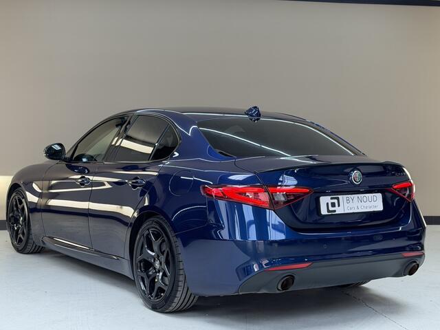 Alfa Romeo GIULIA 2.0T B-Tech, 200Pk, 2019, 1ste eigenaar, Ragazzon, KW onderstel, Volledig leder, BTW auto, Schakel flippers, Parkeersensensoren,