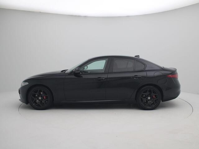 Alfa Romeo GIULIA 2.0T Sprint | Apple Carplay/Android Auto | Lederen Bekleding | Camera | Lichtmetalen Velgen |