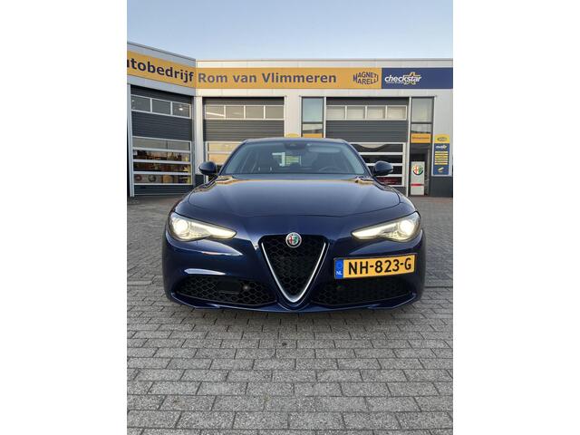 Alfa Romeo GIULIA 2.0T Super