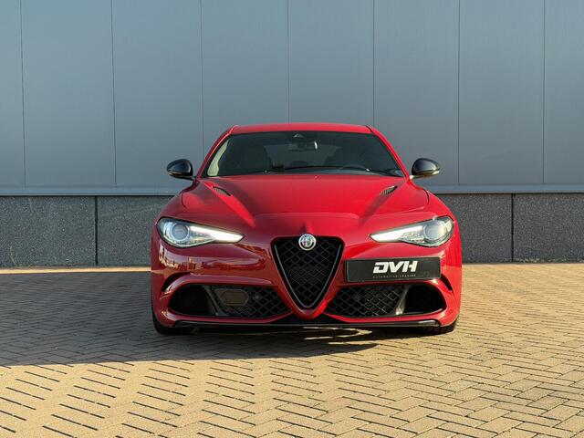 Alfa Romeo GIULIA 2.9 V6 Quadrifoglio CARBON | H/K | LEDER