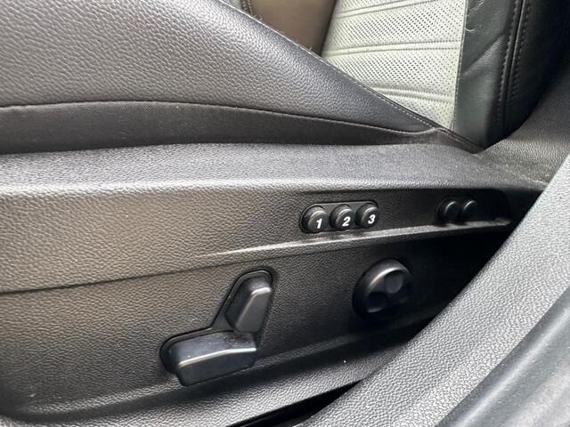 Alfa Romeo GIULIA 2.0T Super / Veloce interieur