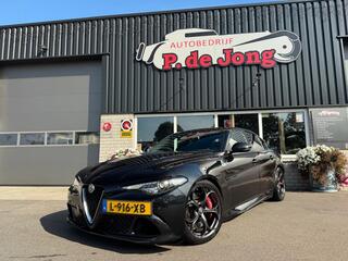 Alfa Romeo GIULIA 2.9 V6 QUADRIFOGLIO Carbon pakket Sparco