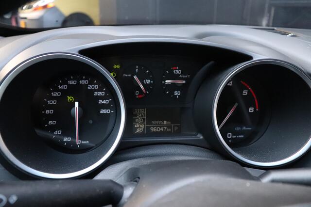 Alfa Romeo GIULIETTA 1.6 JTDm Super | AUT. | LEDER | LMV | CRUISE | PDC | NAVI | CLIMATE |