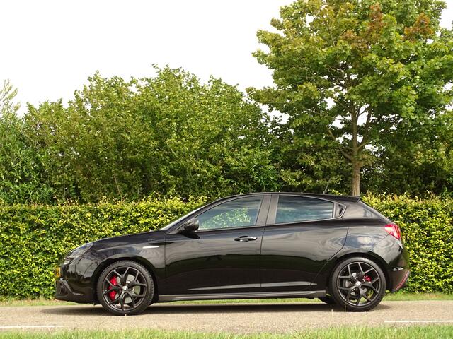 Alfa Romeo GIULIETTA 1.4 Turbo Sprint | Carbon | Stoelverw | 18" | Miron | Eibach | Nav