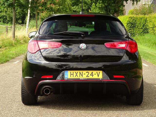 Alfa Romeo GIULIETTA 1.4 Turbo Sprint | Carbon | Stoelverw | 18" | Miron | Eibach | Nav
