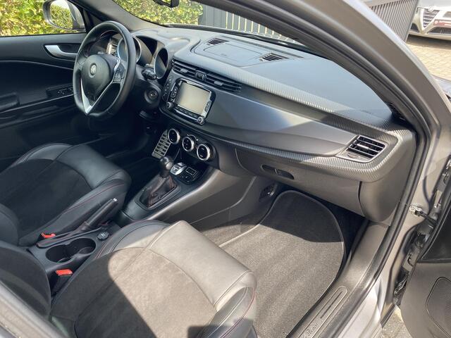 Alfa Romeo GIULIETTA 1.750 Turbo Veloce Grigio Magnesio super mat! Eerste eigenaar!