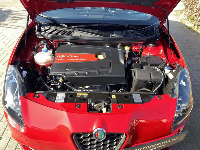 Alfa Romeo GIULIETTA 1.750 Turbo Veloce Rosso Alfa en natuurlijk in topstaat!!