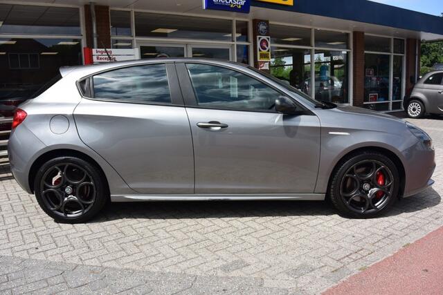Alfa Romeo GIULIETTA 1.4 T M.AIR BUS. SUP / Parkcontrol / Leder /