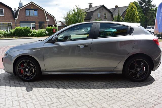 Alfa Romeo GIULIETTA 1.4 T M.AIR BUS. SUP / Parkcontrol / Leder /