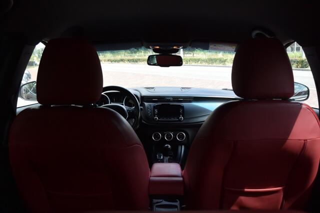Alfa Romeo GIULIETTA 1.4 T M.AIR BUS. SUP / Parkcontrol / Leder /