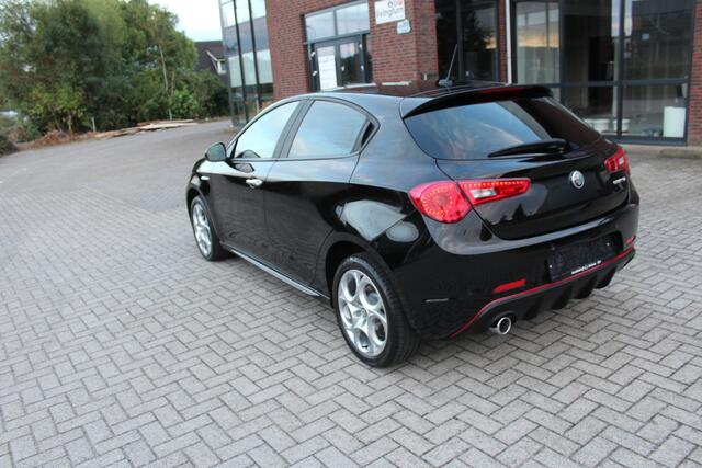 Alfa Romeo GIULIETTA 1.4 Turbo Clima-Cruise-Navi 28.000 KM !!