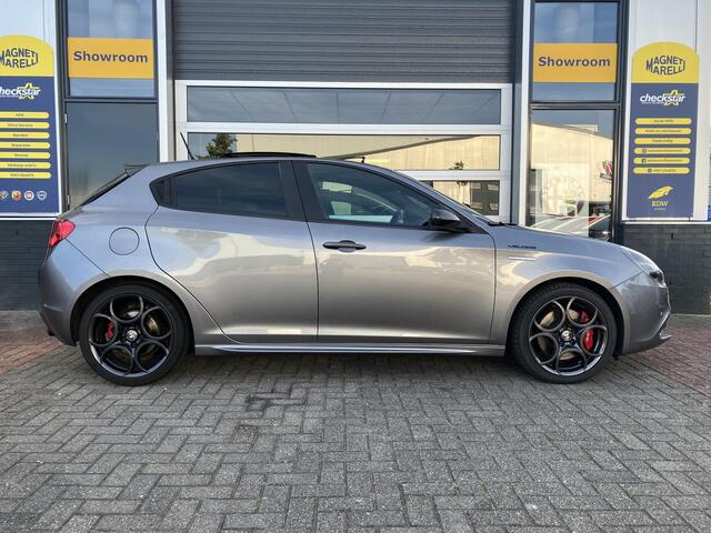 Alfa Romeo GIULIETTA 1.750 Turbo Veloce | Origineel Nederlands geleverd | Grigio Magnesio | Carbon Spoiler | Schuifdak |