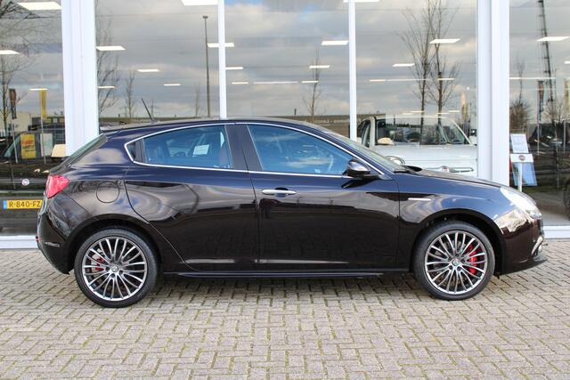 Alfa Romeo GIULIETTA 1.4 Turbo MultiAir Super 170pk TCT|18'' velgen|Leer|Clima|Cruise|Navi – foto 3