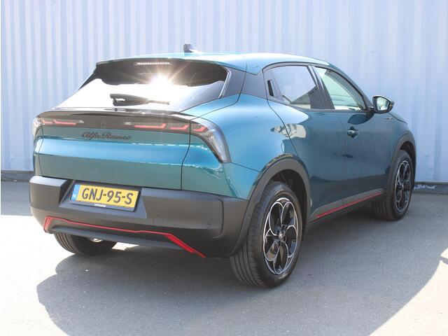 Alfa Romeo Junior Elettrica Speciale 54 kWh 400KM RANGE DIRECT RIJDEN