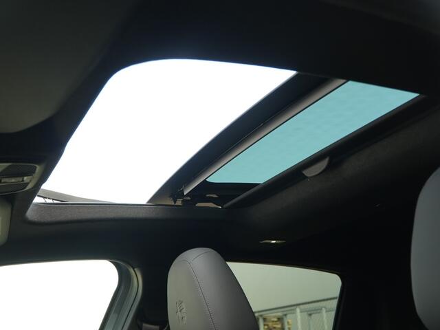 Alfa Romeo Junior 1.2 Turbo 136 PK Ibrida | Pano Dak | Navi | Carplay | 18"