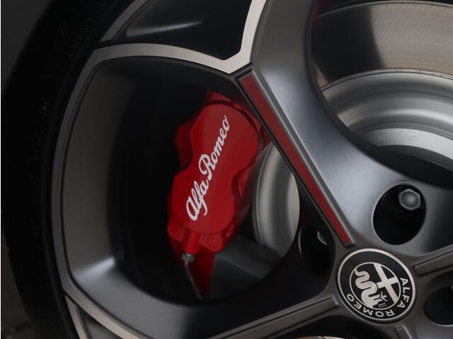 Alfa Romeo Junior Veloce 54 kWh 280 PK | Sport Pack | Techno Pack | 20"