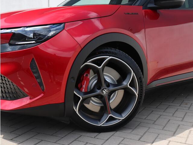 Alfa Romeo Junior Veloce 54 kWh 280 PK | Techno Pack | 20"