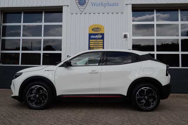 Alfa Romeo Junior Elet. Spec. 54 kWh