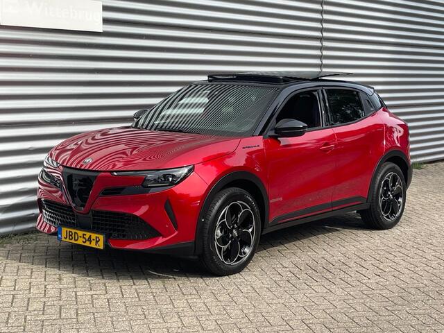 Alfa Romeo Junior Elettrica Speciale 54 kWh 156PK Schuif / Kanteldak | Keyless | Techno Pakket | Apple Carplay