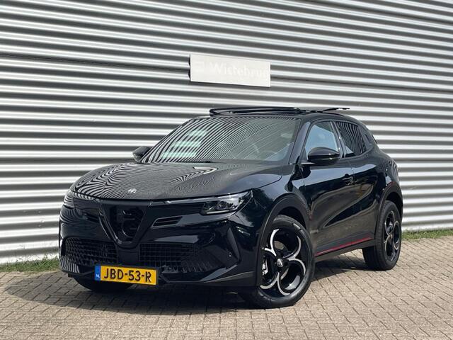 Alfa Romeo Junior 1.2 Turbo Hybrid Ibrida Q4 Sportpack | Techno Pakket | Schuif/kanteldak