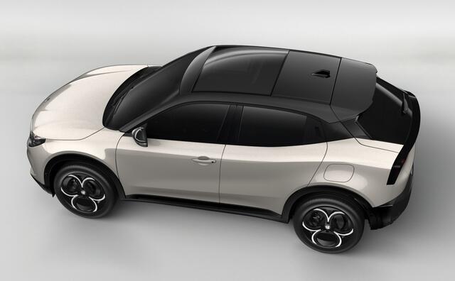 Alfa Romeo Junior 1.2 Turbo Hybrid 145 Ibrida Speciale SNEL RIJDEN - PANORAMADAK - 8 JAAR GARANTIE