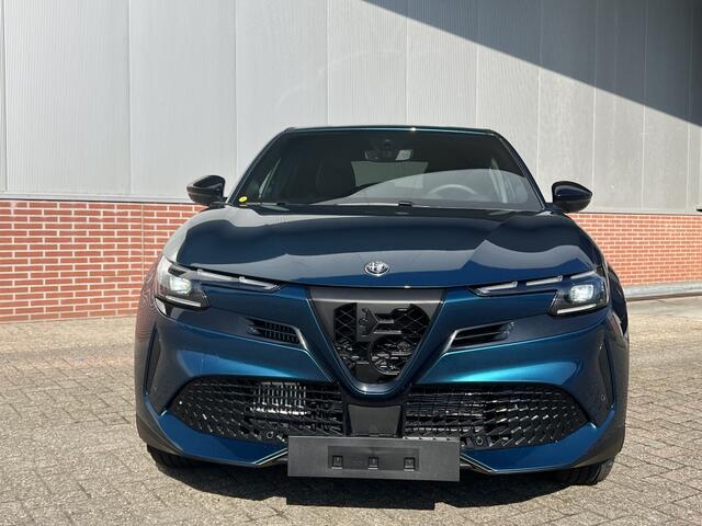 Alfa Romeo Junior 1.2 Turbo 136 PK Ibrida Speciale | Techno | Camera | 18"