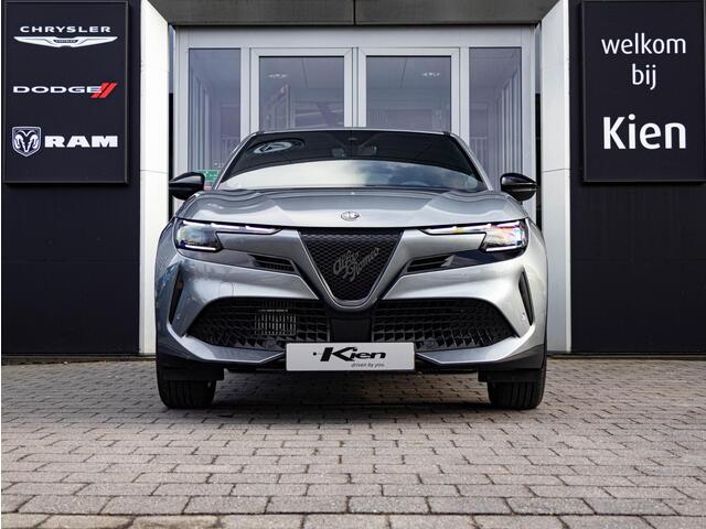 Alfa Romeo Junior 1.2 Turbo Hybrid Ibrida Speciale | ACC | LED |