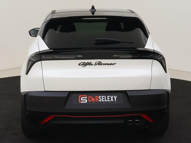 Alfa Romeo Junior 1.2 T Hyb Ibrid Spec