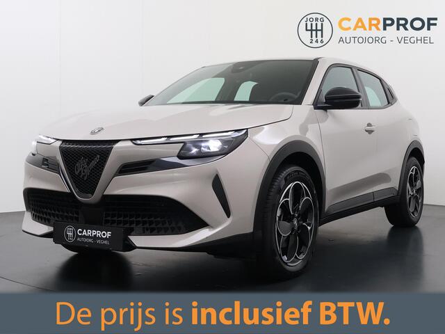 Alfa Romeo Junior Elettrica 54 kWh LMV | Apple CarPlay |