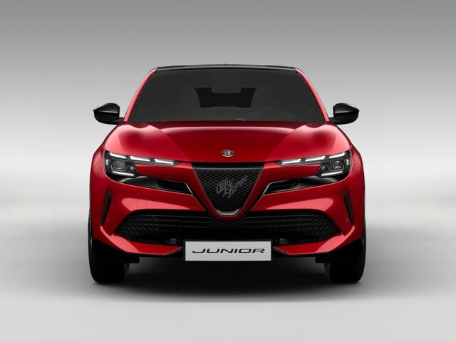 Alfa Romeo Junior 1.2 Turbo Hybrid Ibrida Q4 Sport Speciale | Schuif/Kanteldak | Techno Pack | Bicolore