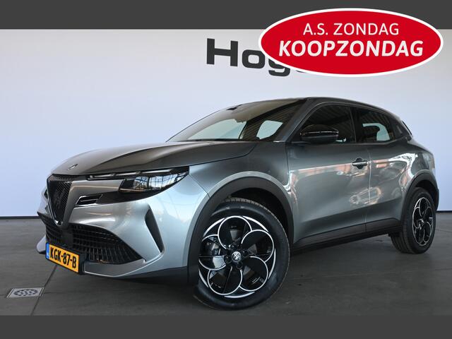 Alfa Romeo Junior Elettrica 54 kWh Fabrieksgarantie Clima Adaptief Carplay LED Virtual Cockpit Inruil Mogelijk!