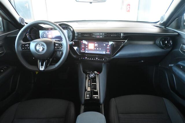 Alfa Romeo Junior Elettrica 54 kWh Fabrieksgarantie Clima Adaptief Carplay LED Virtual Cockpit Inruil Mogelijk!