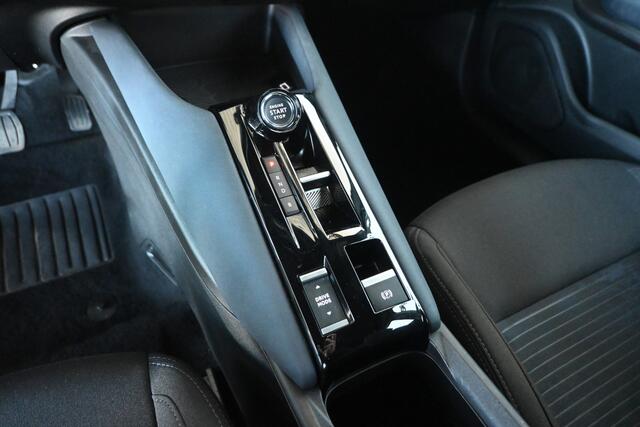 Alfa Romeo Junior Elettrica 54 kWh Fabrieksgarantie Clima Adaptief Carplay LED Virtual Cockpit Inruil Mogelijk!