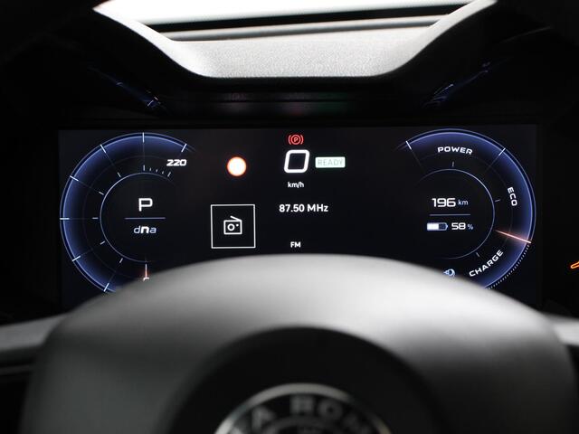 Alfa Romeo Junior Elettrica Automaat 156PK Adaptieve Cruise Control LMV 18 inch Full Led Matrix Parkeer sensoren Navigatie Apple Carplay / Android auto Climate Control