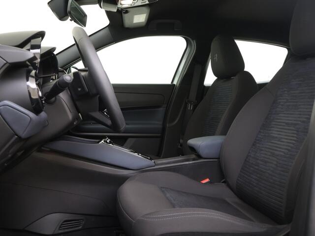 Alfa Romeo Junior Ibrida 1.2 VGT 48V-Hybrid (100kW) | Adapt. Cruise | Carplay