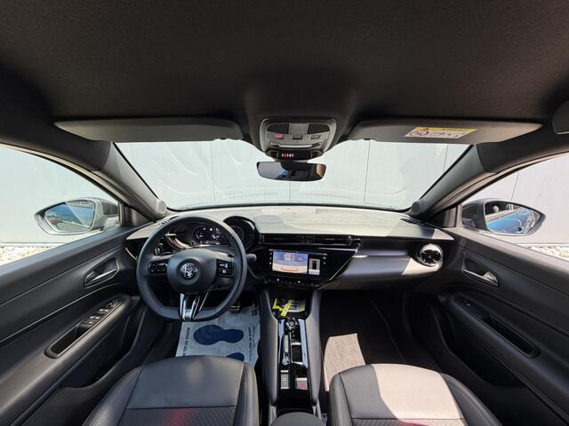 Alfa Romeo Junior 1.2 Turbo Hybrid Ibrida Speciale | Automaat | Pack techno | Stoelverwarming | Electrische kofferklep | Camera achter | Apple Carplay/Android auto