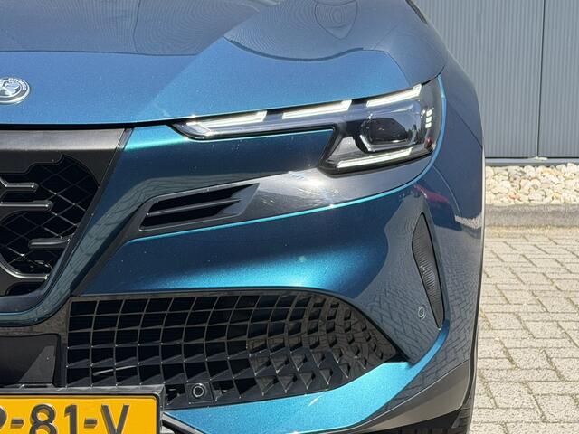 Alfa Romeo Junior 1.2 Turbo Hybrid Ibrida Speciale | Automaat | Pack techno | Stoelverwarming | Electrische kofferklep | Camera achter | Apple Carplay/Android auto