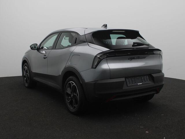 Alfa Romeo Junior Elettrica 54 kWh | Apple Carplay/Android Auto | Cruise Control | Lichtmetalen Velgen | Airconditioning |