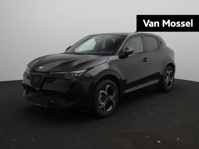 Alfa Romeo Junior 1.2 Turbo Hybrid Ibrida Sport Speciale | Alcantara | Technopack | Speciale Actie korting! |
