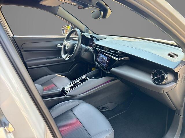 Alfa Romeo Junior 1.2 Turbo Hybrid Ibrida Speciale | Navigatie | Parkeersensoren | Camera | Apple Carplay/Android Auto | LMV 18"| Cimate Control | Cruise control |